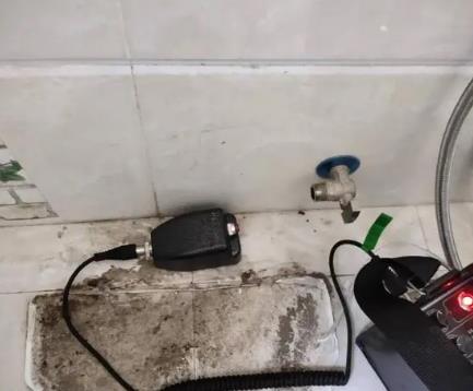 印江屋顶漏水维修公司分享下卫生间漏水的危害及解决方法